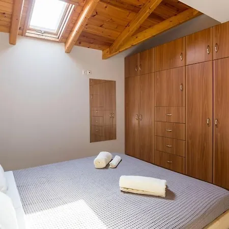 Gerry's Square Loft